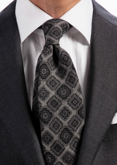 LIVERANO & LIVERANO TIE